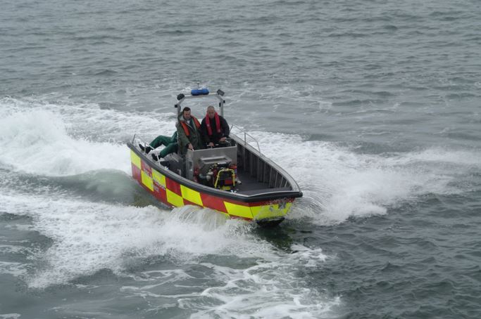 4m fire & rescue boat